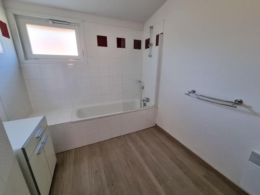 Aureilhan-Appartemant 4-6 Pp Piscine Cosy En Bord Lac Esterno foto